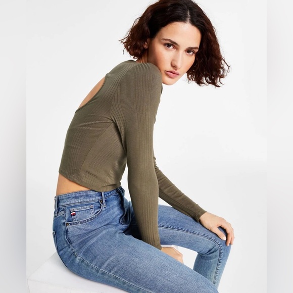 Tommy Jeans Amherst Knit ladies long sleeve ribbed crop top with open back. NWT - Picture 1 of 9